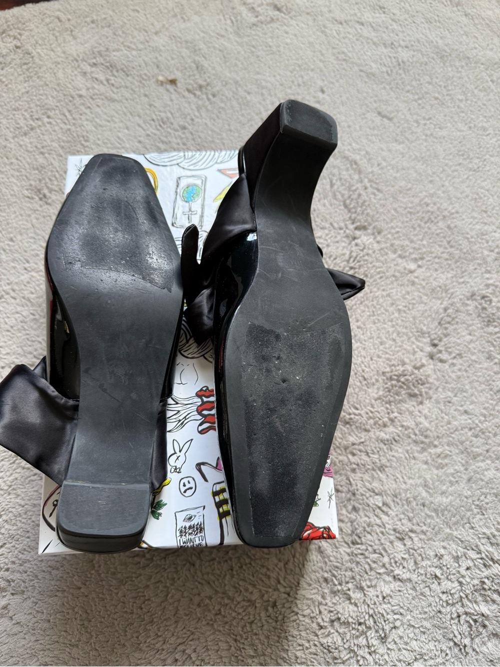 Jeffrey Campbell "Jenae-Tie" Black Patent & Satin Mules - Size 11 - Picture 9 of 11